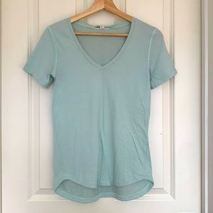 Lululemon V-neck short-sleeve tee